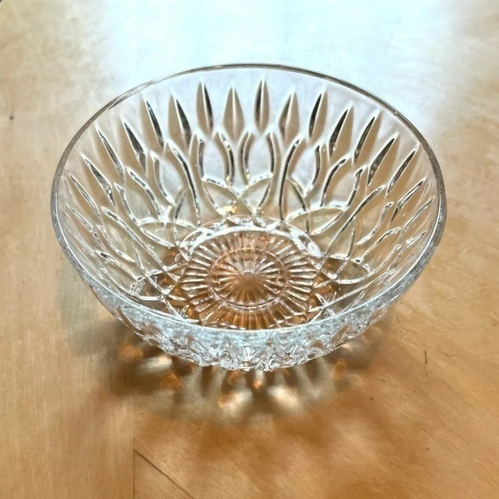 Vintage Pasari Indonesia cut glass Bowl 4”